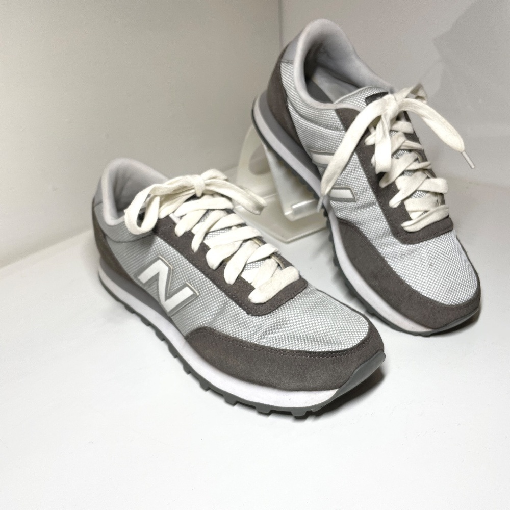 New Balance 501  Womens 8.5 Gray White Classic Retro Sneakers WL501 City